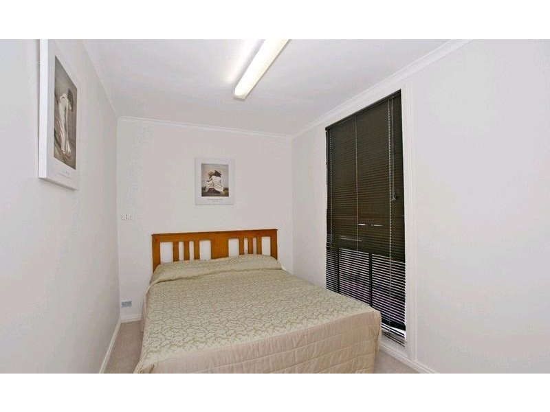 15 Munro Road, Queanbeyan NSW 2620
