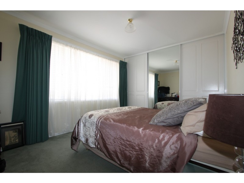 19 Crinoline, Queanbeyan NSW 2620