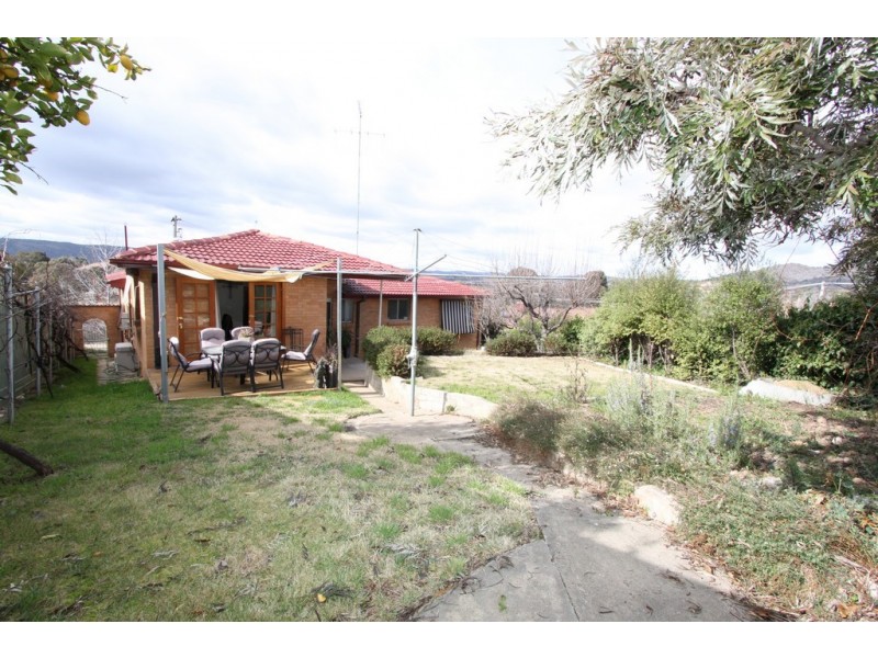 19 Crinoline, Queanbeyan NSW 2620
