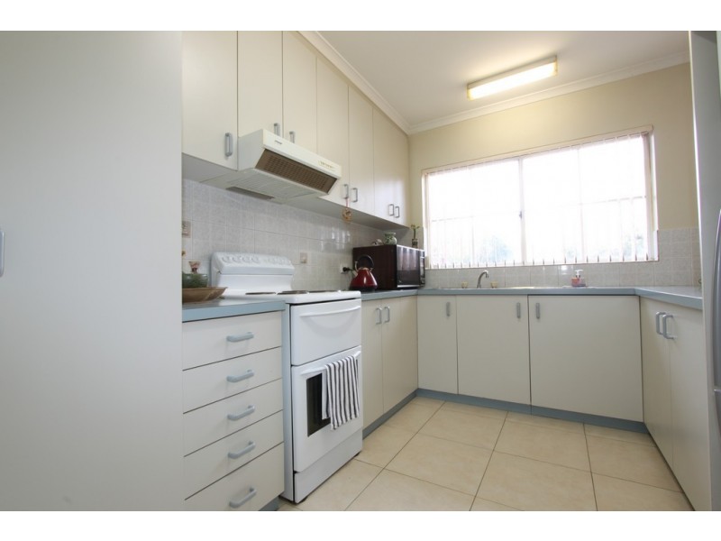6/9-15 Torpy Place, Jerrabomberra NSW 2619