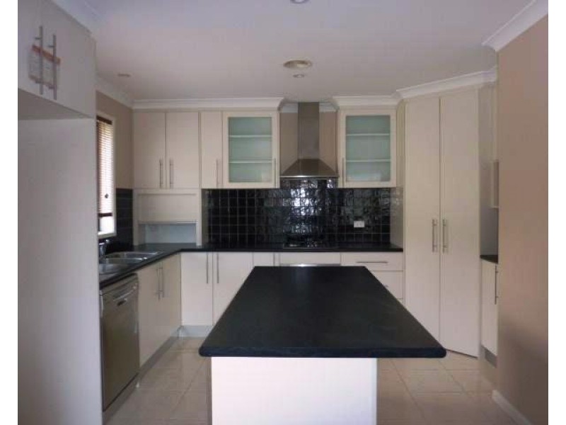 11A Southwell Place, Queanbeyan NSW 2620