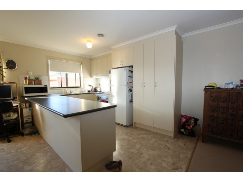 19 Tooroonga Crescent, Jerrabomberra NSW 2619