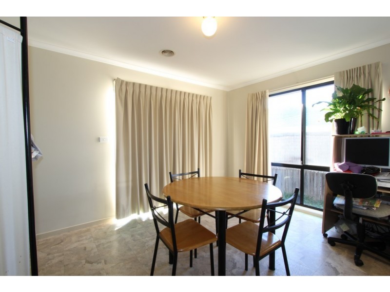 19 Tooroonga Crescent, Jerrabomberra NSW 2619