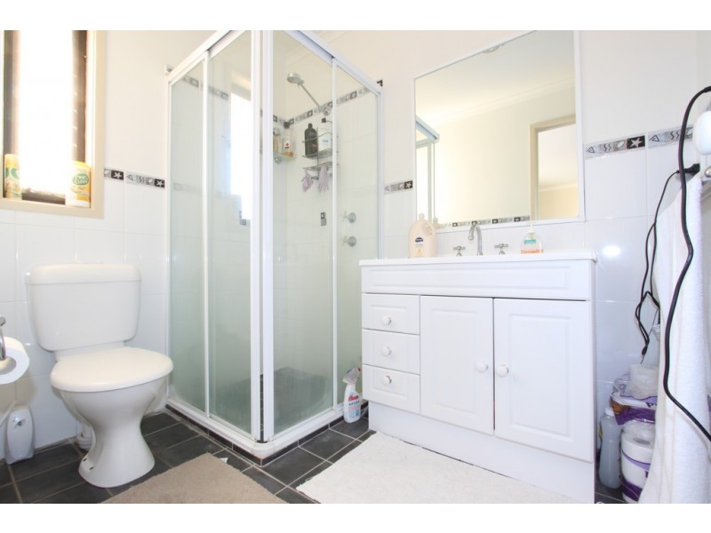 19 Tooroonga Crescent, Jerrabomberra NSW 2619