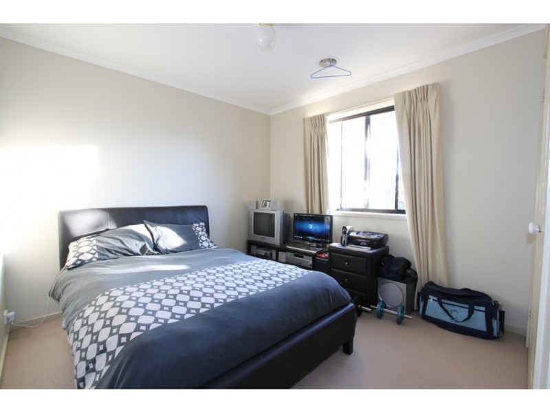 19 Tooroonga Crescent, Jerrabomberra NSW 2619