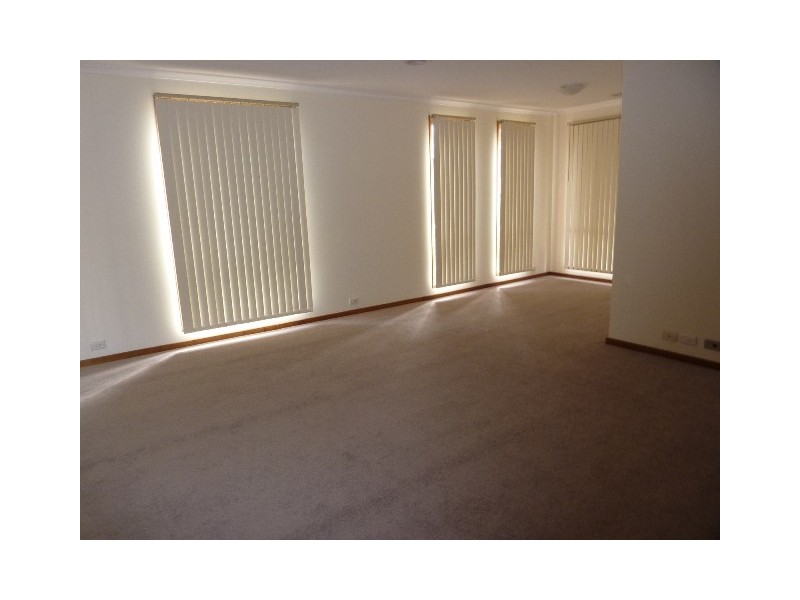 55 Hellmund Street, Queanbeyan NSW 2620