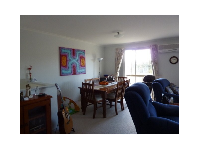 3/8 Kenny Place, Queanbeyan NSW 2620