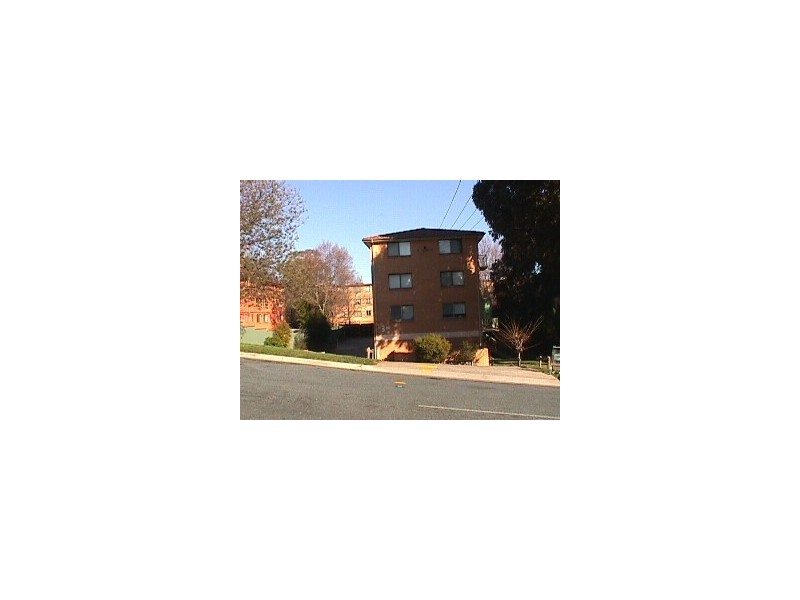 8/3 Mowatt Street, Queanbeyan NSW 2620