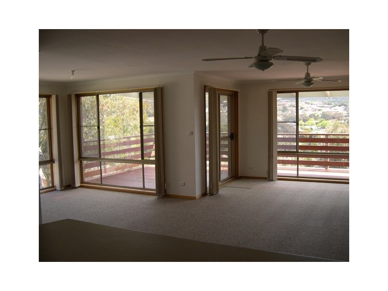 2/14 Caroline Place, Queanbeyan NSW 2620