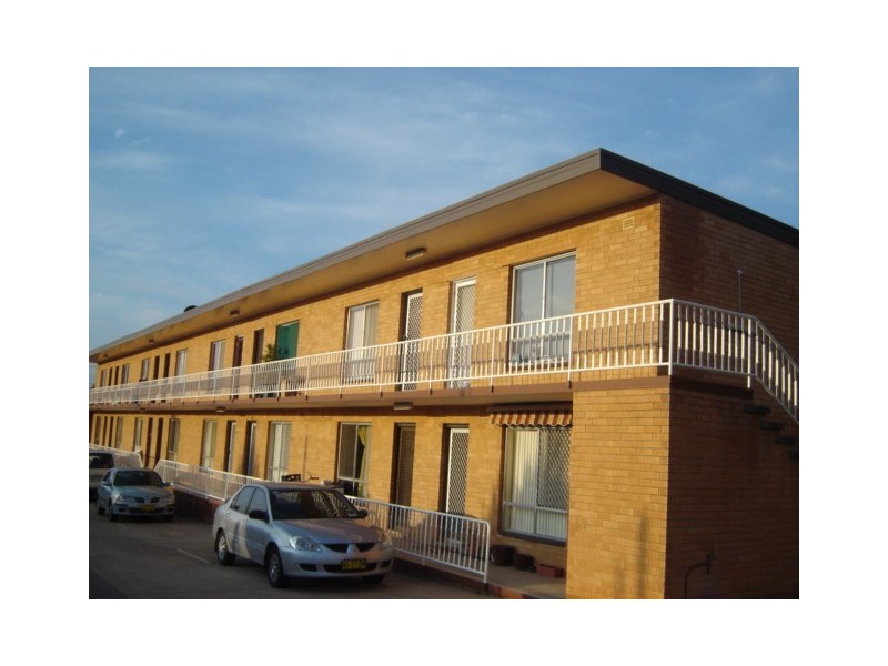 8/124 Henderson Road, Queanbeyan NSW 2620