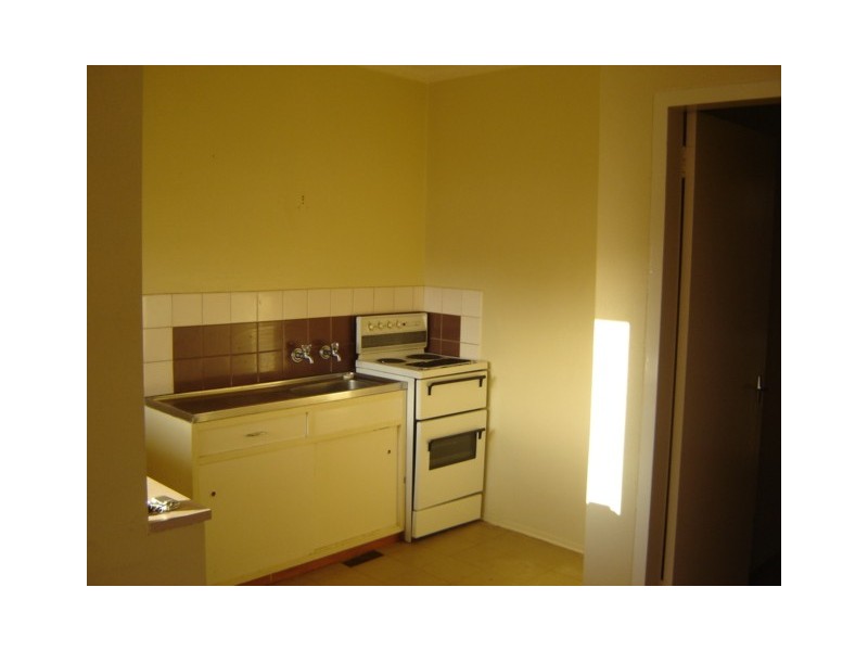 8/124 Henderson Road, Queanbeyan NSW 2620