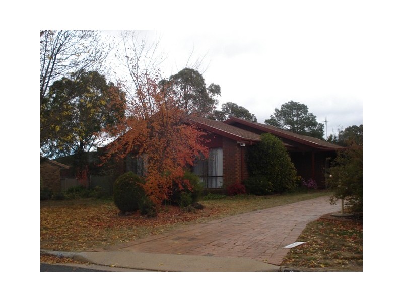 6 Bilkurra Street, Queanbeyan NSW 2620