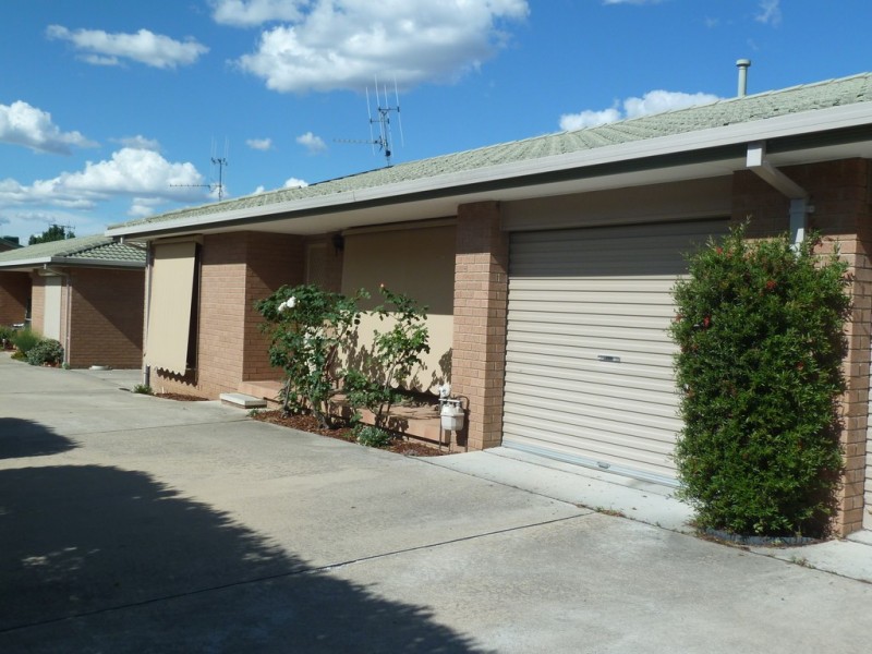 3/15 Henderson Road, Queanbeyan NSW 2620