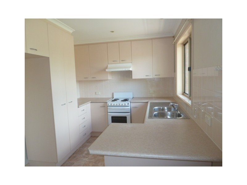 3/15 Henderson Road, Queanbeyan NSW 2620