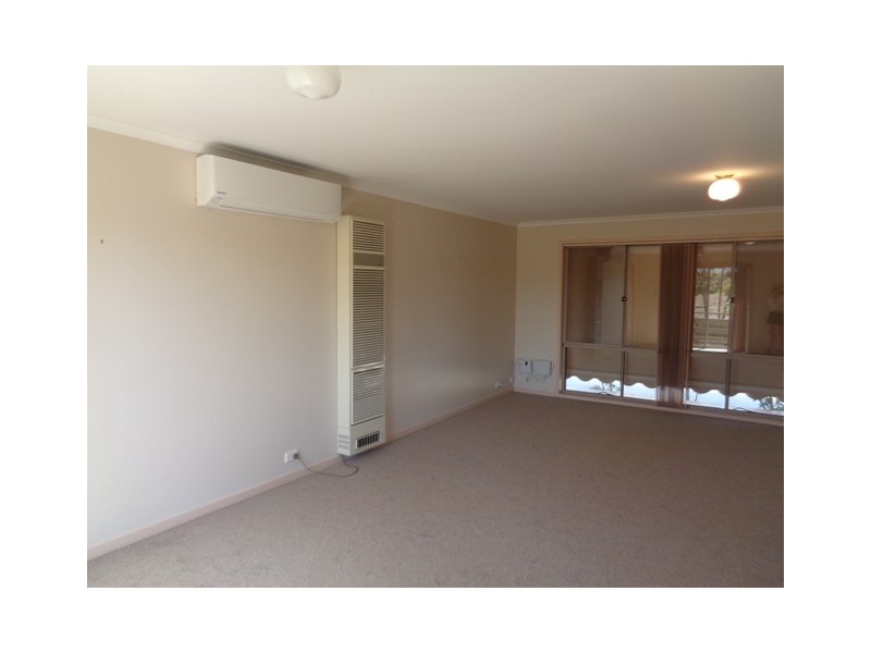 3/15 Henderson Road, Queanbeyan NSW 2620