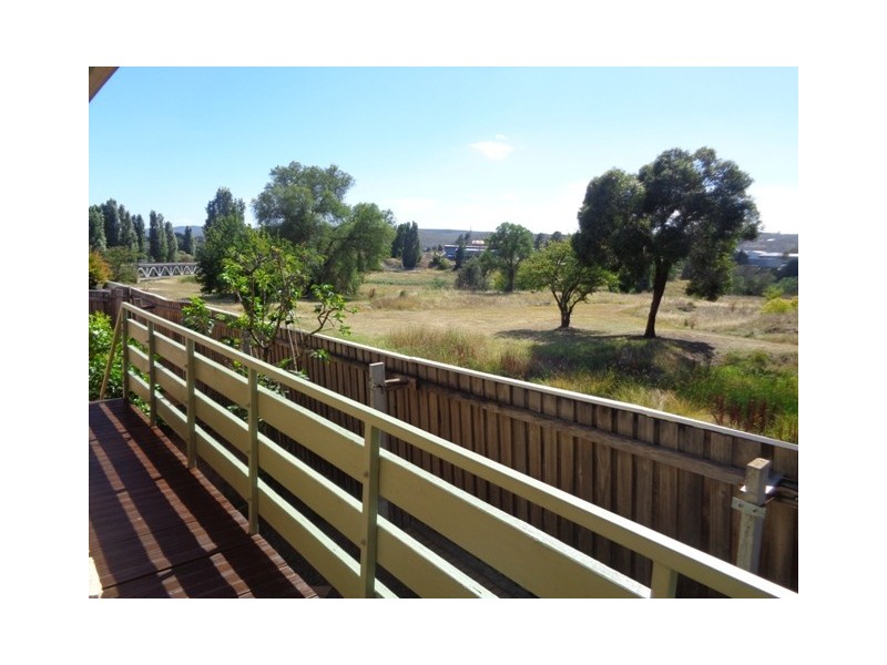 3/15 Henderson Road, Queanbeyan NSW 2620