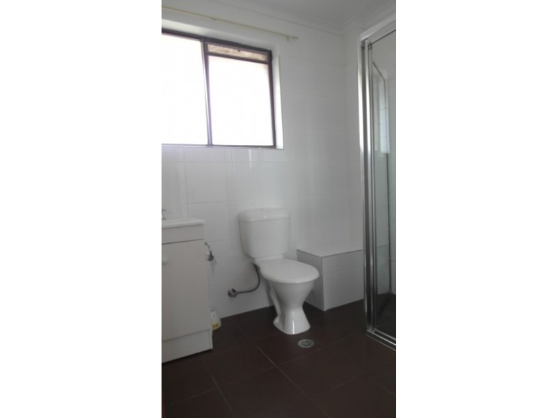 1/27 Mowatt Street, Queanbeyan NSW 2620