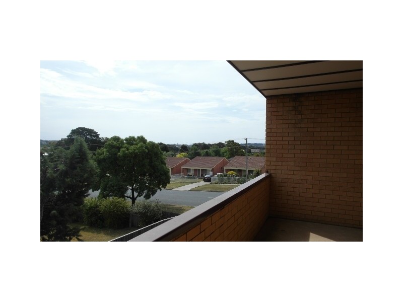 1/27 Mowatt Street, Queanbeyan NSW 2620