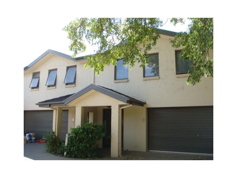 3/18 Mowatt Street, Queanbeyan NSW 2620