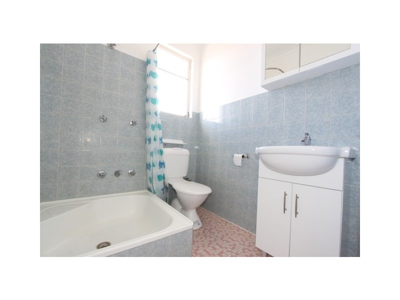 2/12 Sunnybar Parade, Queanbeyan NSW 2620