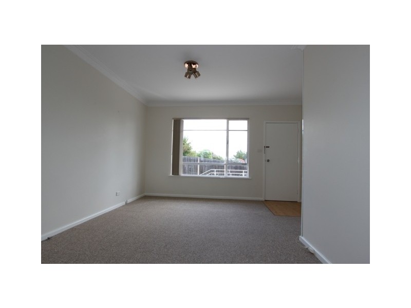 2/12 Sunnybar Parade, Queanbeyan NSW 2620