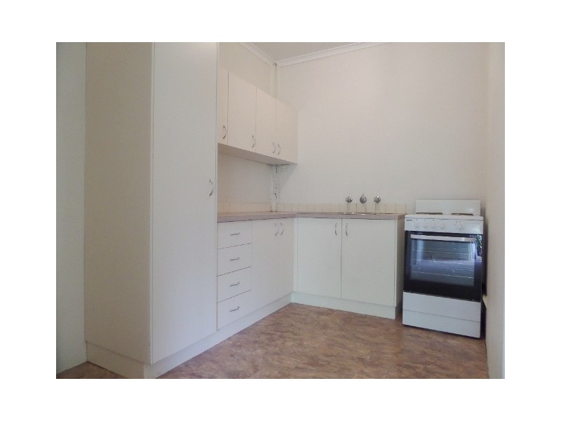 17/5 Mowatt Street, Queanbeyan NSW 2620