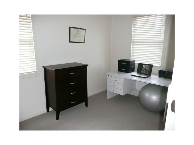 127 Donald Road, Queanbeyan NSW 2620