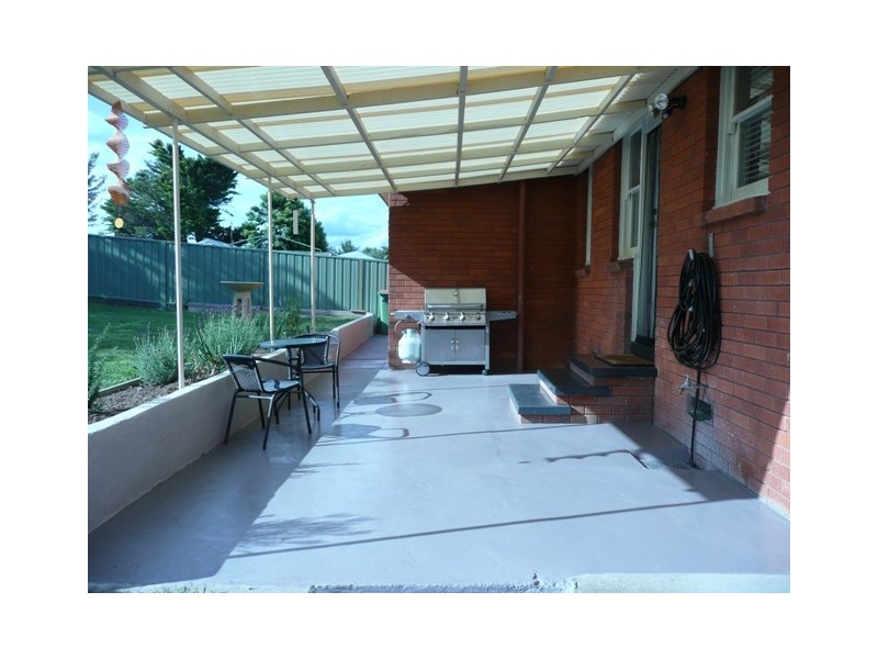 127 Donald Road, Queanbeyan NSW 2620
