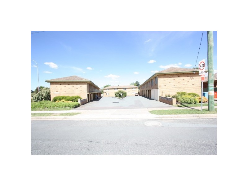 11/2 Donald Road, Queanbeyan NSW 2620