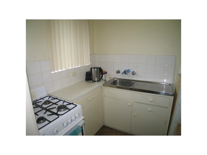 11/2 Donald Road, Queanbeyan NSW 2620