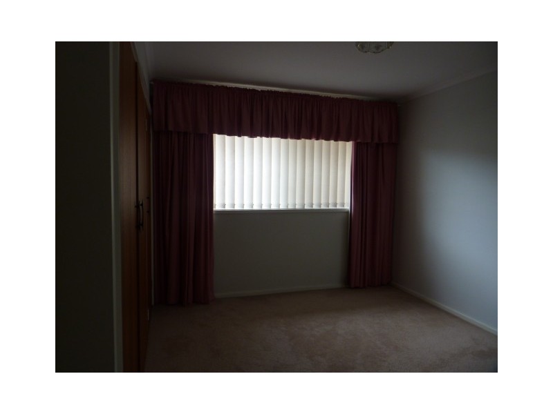 18 Stuart Street, Queanbeyan NSW 2620