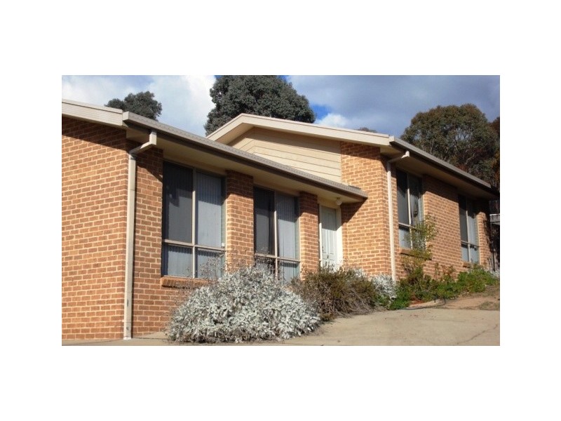 4B Delmar Crescent, Queanbeyan NSW 2620