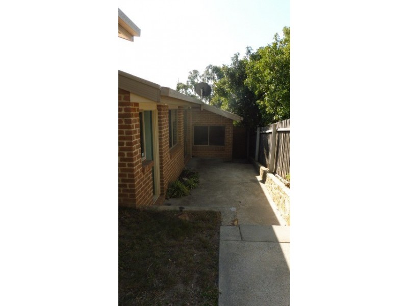 4B Delmar Crescent, Queanbeyan NSW 2620