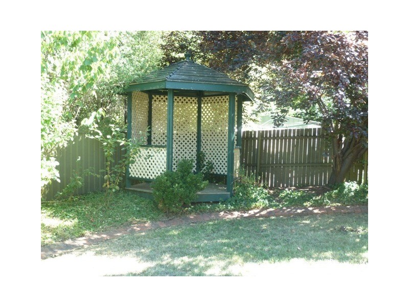 69 Bicentennial Drive, Jerrabomberra NSW 2619