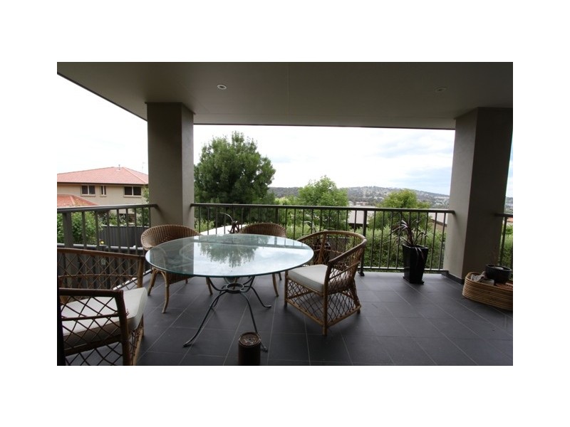 9 Kowa Place, Jerrabomberra NSW 2619