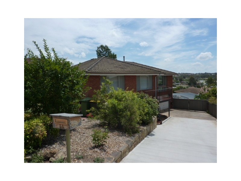 18 Pindari Crescent, Queanbeyan NSW 2620