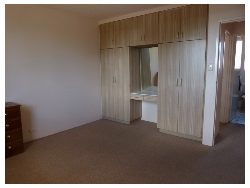 14/11-13 McKeahnie, Queanbeyan NSW 2620