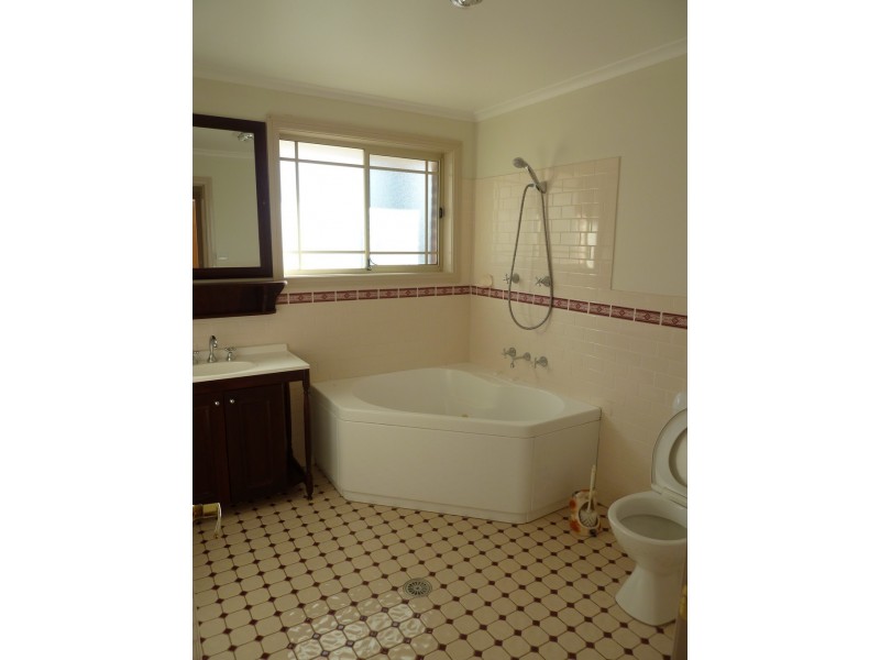 1 Kenny Place, Queanbeyan NSW 2620