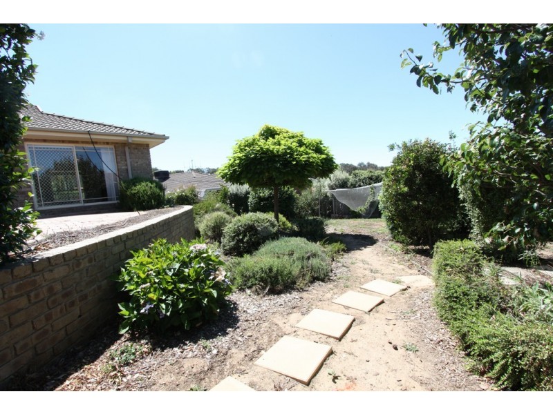 5 Baden Place, Queanbeyan NSW 2620