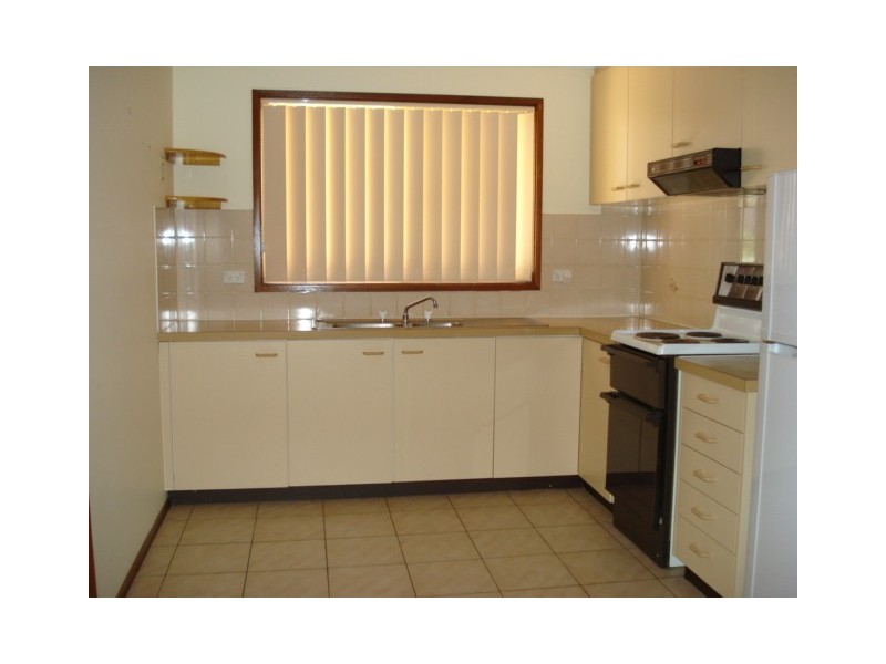 4/13 Ross Road, Queanbeyan NSW 2620