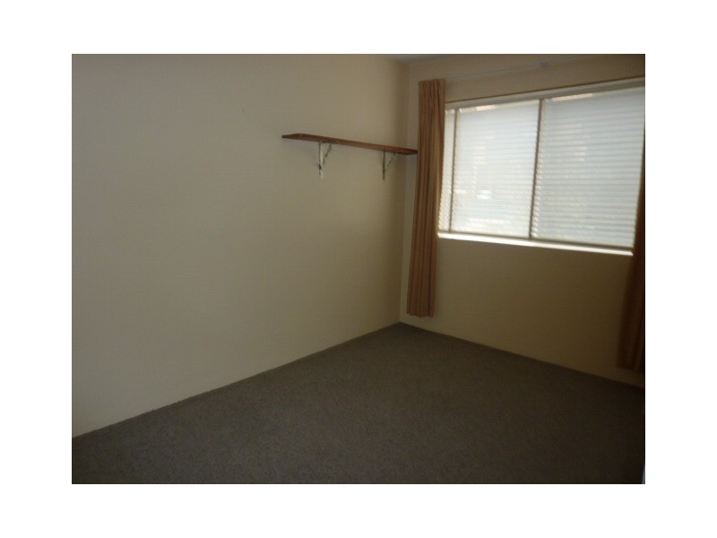 13/1 Mowatt Street, Queanbeyan NSW 2620