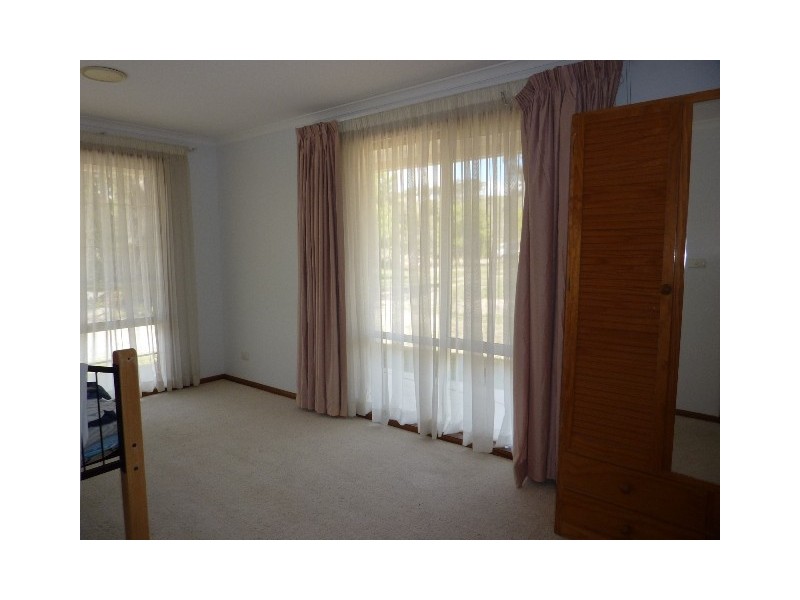 89A Cavanagh Close, Queanbeyan NSW 2620
