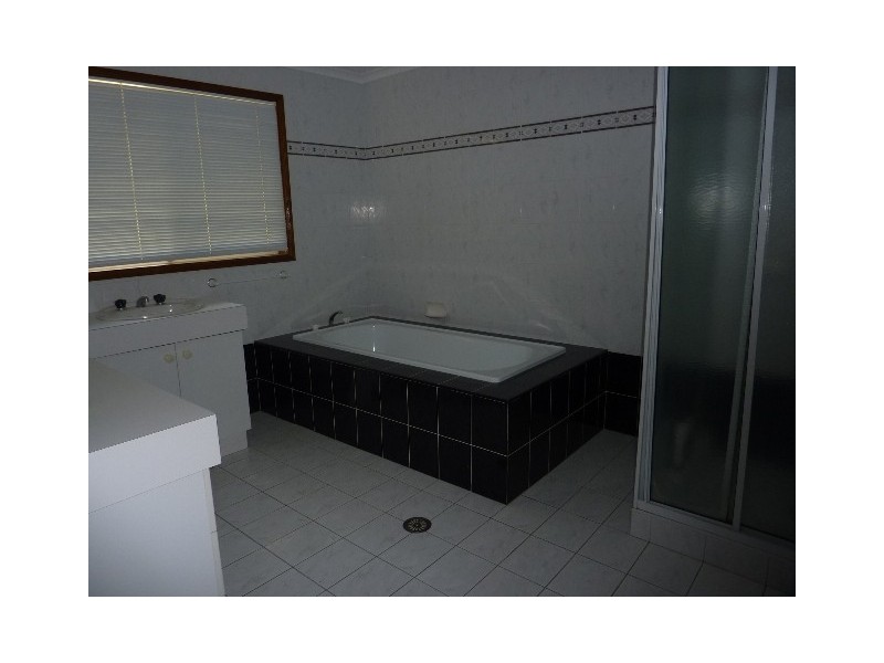 89A Cavanagh Close, Queanbeyan NSW 2620