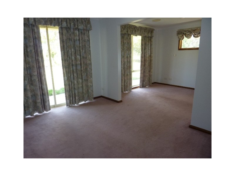 89A Cavanagh Close, Queanbeyan NSW 2620