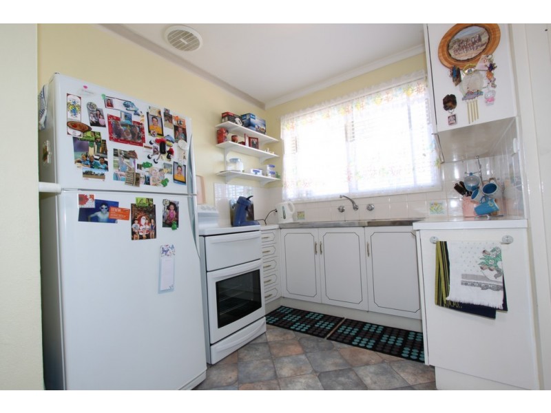 2/30 Donald Road, Queanbeyan NSW 2620