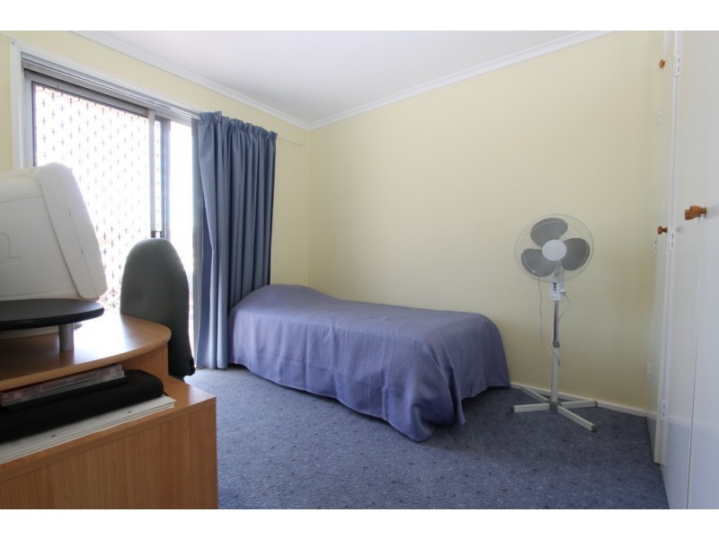 2/30 Donald Road, Queanbeyan NSW 2620