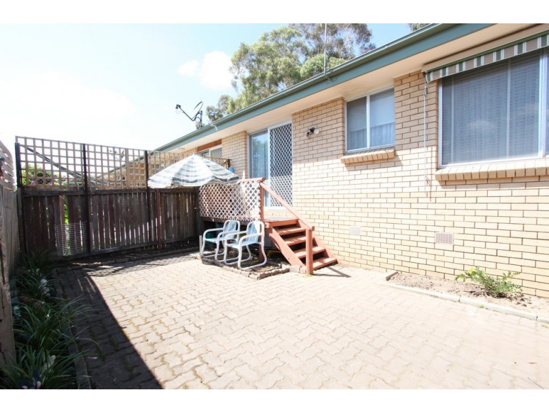 2/30 Donald Road, Queanbeyan NSW 2620