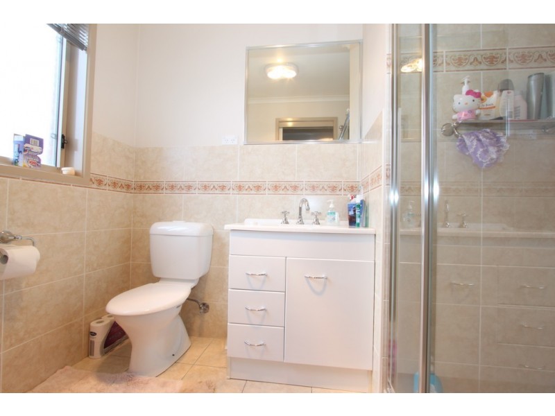 26 Unwin Avenue, Jerrabomberra NSW 2619