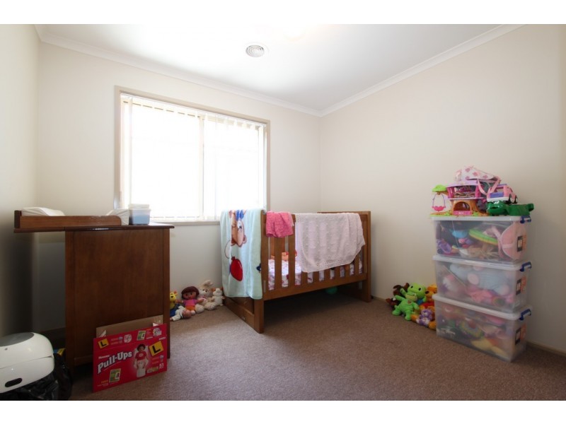 26 Unwin Avenue, Jerrabomberra NSW 2619