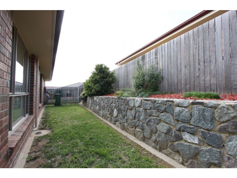 26 Unwin Avenue, Jerrabomberra NSW 2619